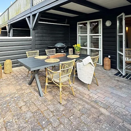 Two-bedroom Holiday In 6 Vakantiehuis *