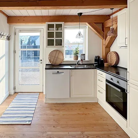 Ferienhaus Two-bedroom Holiday In 6 *