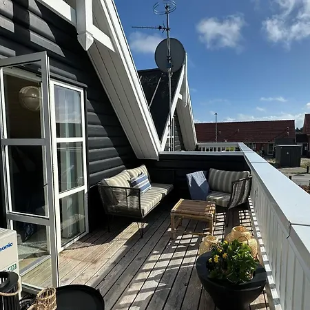 Two-bedroom Holiday In 6